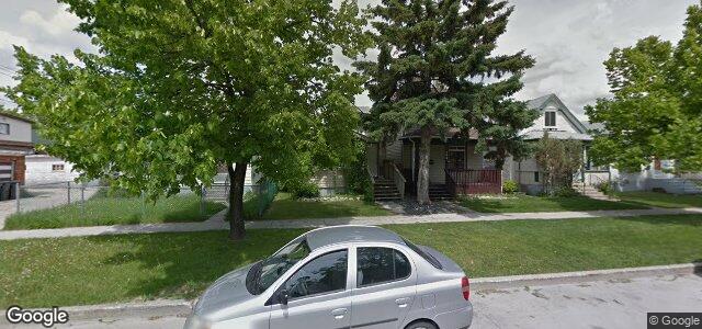 Larawan ng 707 St John'S Avenue sa Winnipeg, Manitoba