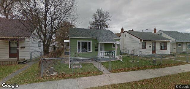 Larawan ng 712 Polson Avenue sa Winnipeg, Manitoba