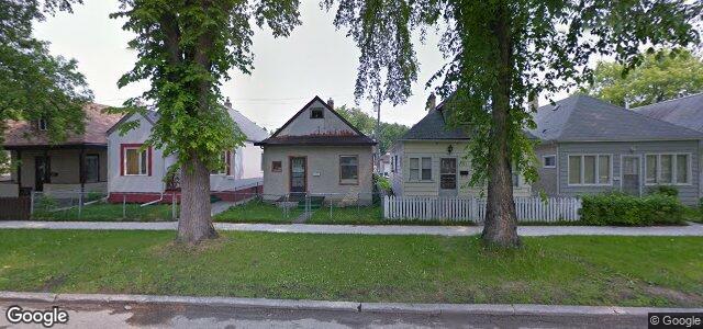 Larawan ng 713 Boyd Avenue sa Winnipeg, Manitoba