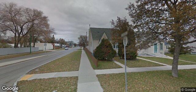 Larawan ng 719 Machray Avenue sa Winnipeg, Manitoba