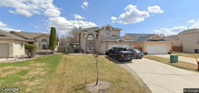 Larawan ng 10 Camirant Crescent sa Winnipeg, Manitoba