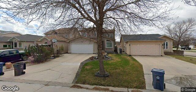 Larawan ng 100 Mckall Bay sa Winnipeg, Manitoba