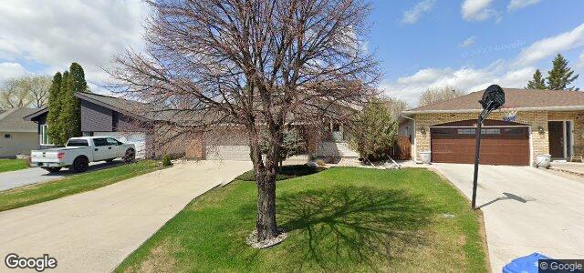Larawan ng 101 Leger Crescent sa Winnipeg, Manitoba