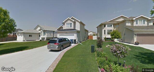 Larawan ng 104 Pauline Boutal Crescent sa Winnipeg, Manitoba