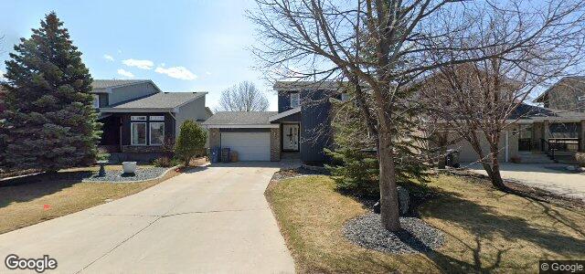 Larawan ng 105 Surfside Crescent sa Winnipeg, Manitoba