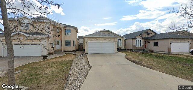 Larawan ng 111 Camirant Crescent sa Winnipeg, Manitoba