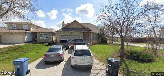 Larawan ng 111 Cassin Crescent sa Winnipeg, Manitoba