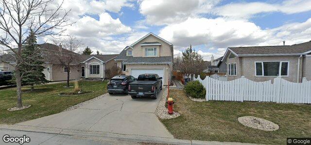Larawan ng 114 Camirant Crescent sa Winnipeg, Manitoba
