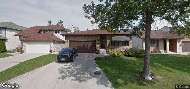Larawan ng 121 Peres Oblats Drive sa Winnipeg, Manitoba