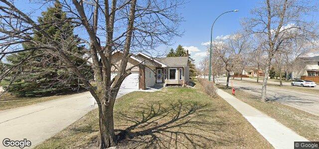 Larawan ng 124 Surfside Crescent sa Winnipeg, Manitoba