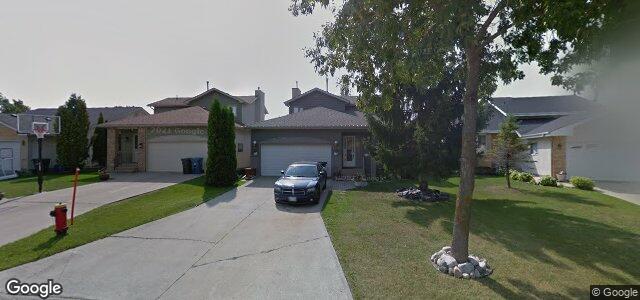 Larawan ng 128 Peres Oblats Drive sa Winnipeg, Manitoba