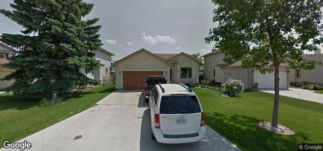 Larawan ng 135 Desjardins Drive sa Winnipeg, Manitoba