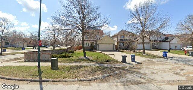 Larawan ng 15 Desjardins Drive sa Winnipeg, Manitoba