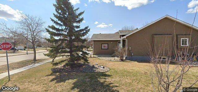 Larawan ng 150 Desjardins Drive sa Winnipeg, Manitoba