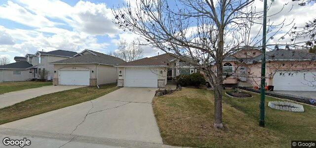 Larawan ng 156 Camirant Crescent sa Winnipeg, Manitoba