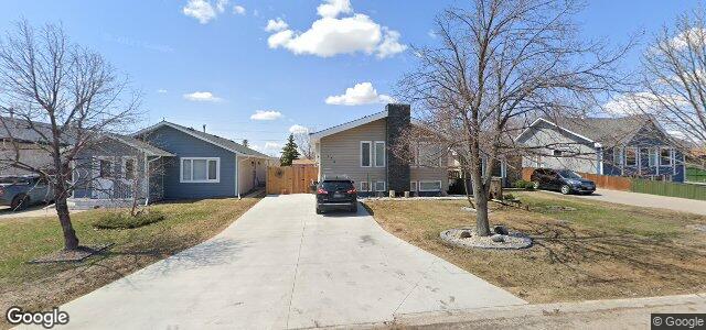 Larawan ng 158 Charbonneau Crescent sa Winnipeg, Manitoba