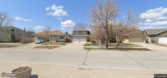 Larawan ng 158 Desjardins Drive sa Winnipeg, Manitoba