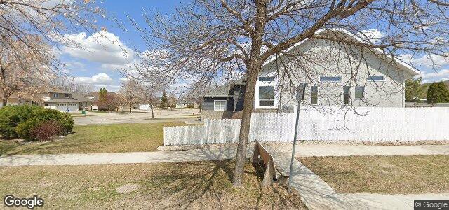 Larawan ng 167 Desjardins Drive sa Winnipeg, Manitoba