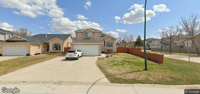 Larawan ng 18 Camirant Crescent sa Winnipeg, Manitoba