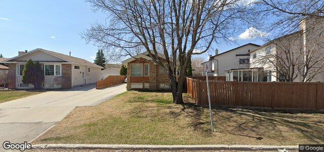 Larawan ng 19 Charbonneau Crescent sa Winnipeg, Manitoba