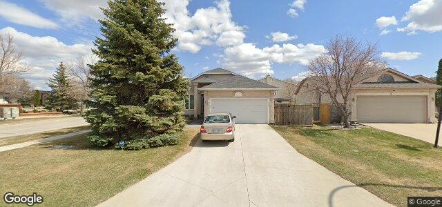 Photo of 2 Camirant Crescent in Winnipeg, Manitoba