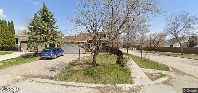 Larawan ng 2 Chenier Bay sa Winnipeg, Manitoba