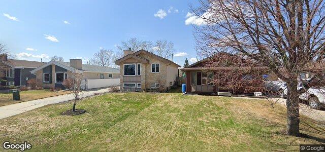 Larawan ng 210 Charbonneau Crescent sa Winnipeg, Manitoba