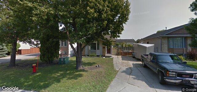 Larawan ng 213 Charbonneau Crescent sa Winnipeg, Manitoba