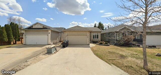 Larawan ng 24 Langton Drive sa Winnipeg, Manitoba