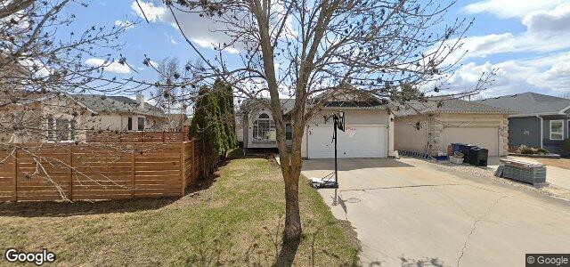 Larawan ng 28 Langton Drive sa Winnipeg, Manitoba