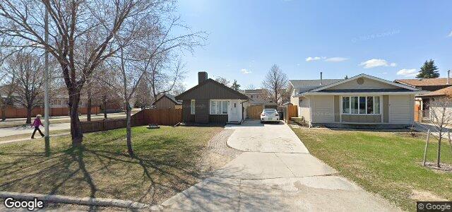 Larawan ng 3 Charbonneau Crescent sa Winnipeg, Manitoba