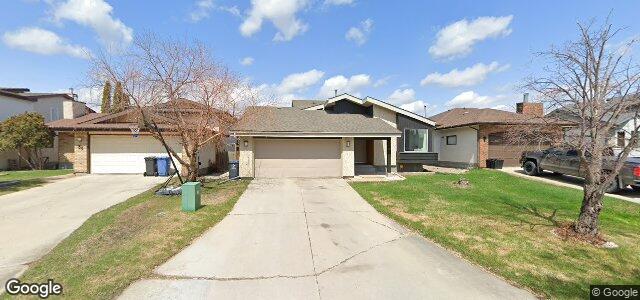 Larawan ng 30 Leger Crescent sa Winnipeg, Manitoba