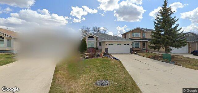 Larawan ng 301 De La Seigneurie Boulevard sa Winnipeg, Manitoba