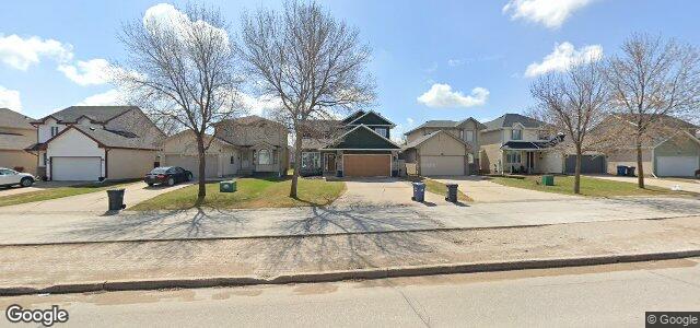 Larawan ng 31 Desjardins Drive sa Winnipeg, Manitoba