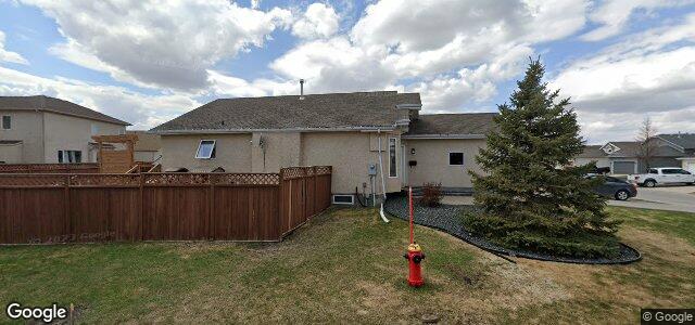 Larawan ng 32 Pauline Boutal Crescent sa Winnipeg, Manitoba