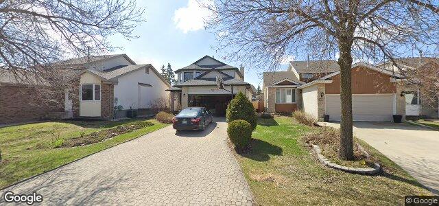 Larawan ng 32 Peres Oblats Drive sa Winnipeg, Manitoba