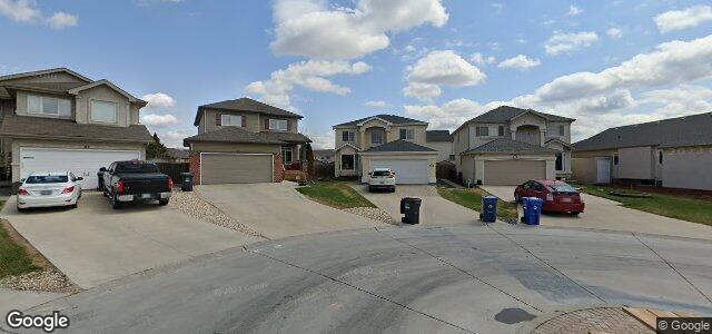 Larawan ng 35 Hacault Place sa Winnipeg, Manitoba