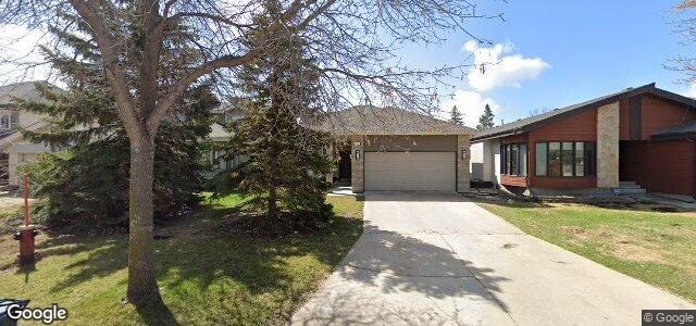 Larawan ng 44 Peres Oblats Drive sa Winnipeg, Manitoba