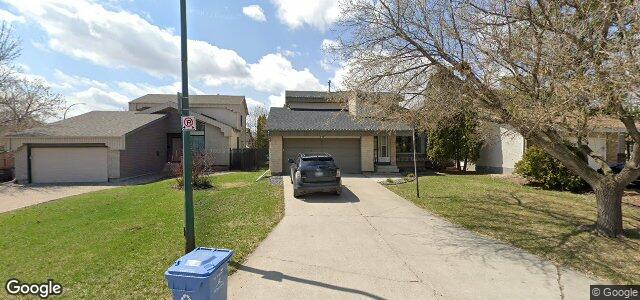 Larawan ng 50 Chenier Bay sa Winnipeg, Manitoba