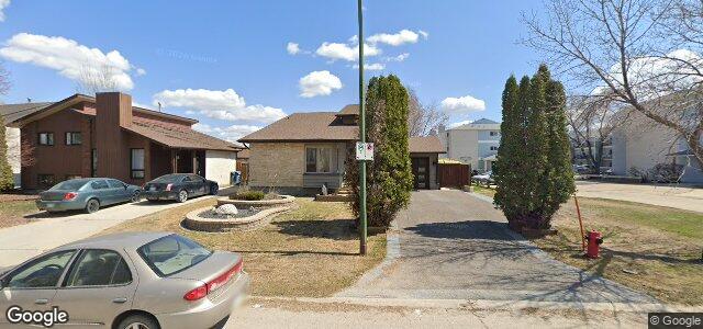 Larawan ng 58 Charbonneau Crescent sa Winnipeg, Manitoba