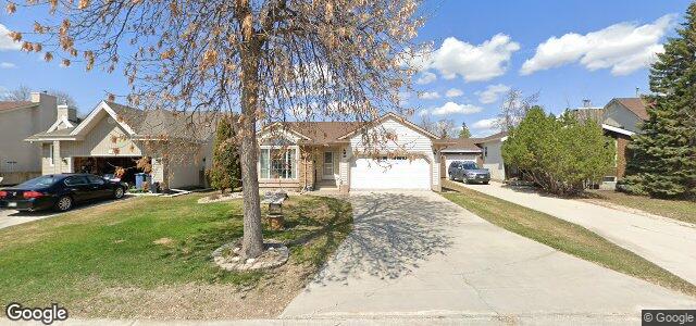 Photo of 59 Waterfront Road in Winnipeg, Manitoba