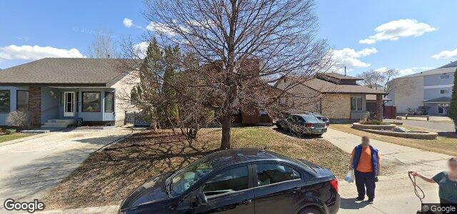 Larawan ng 62 Charbonneau Crescent sa Winnipeg, Manitoba
