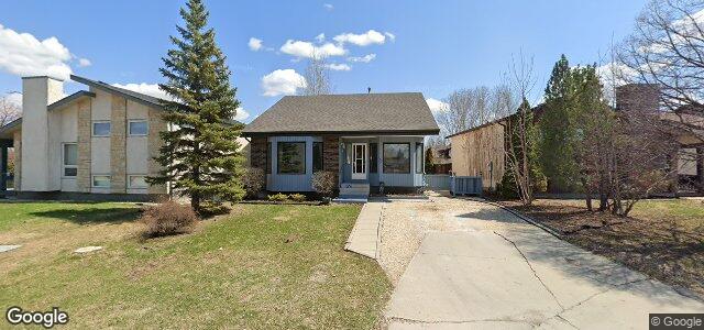 Larawan ng 66 Charbonneau Crescent sa Winnipeg, Manitoba