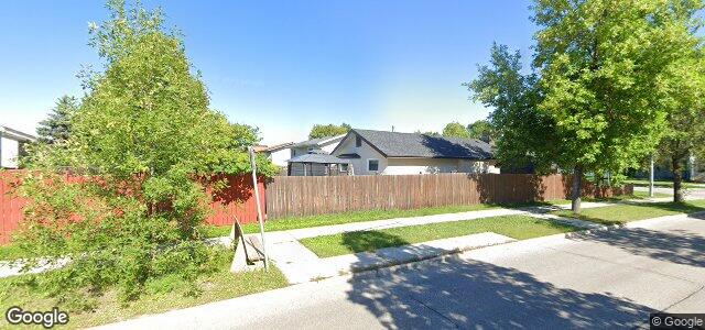 Larawan ng 7 Charbonneau Crescent sa Winnipeg, Manitoba