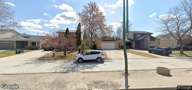 Larawan ng 71 Desjardins Drive sa Winnipeg, Manitoba