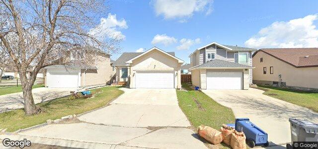 Larawan ng 8 Mckall Bay sa Winnipeg, Manitoba