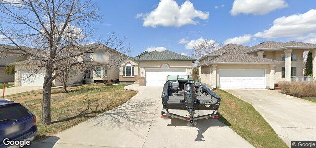 Larawan ng 8 Wayfarer'S Haven sa Winnipeg, Manitoba