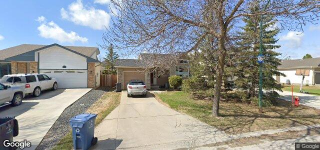 Larawan ng 80 Peres Oblats Drive sa Winnipeg, Manitoba