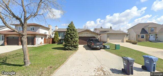 Larawan ng 87 Cassin Crescent sa Winnipeg, Manitoba
