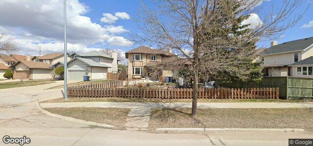 Larawan ng 99 De La Seigneurie Boulevard sa Winnipeg, Manitoba